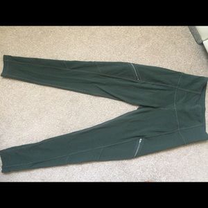 Athleta Leggings with Side Zipper Pockets. XS.